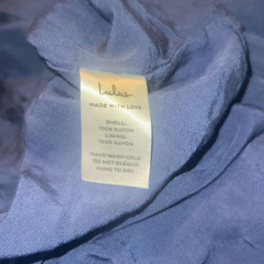 ✨Lulus Pretty as a Picture Navy Blue Floral Print Ruffled Halter Sz Large Dress✨ - Picture 8 of 8
